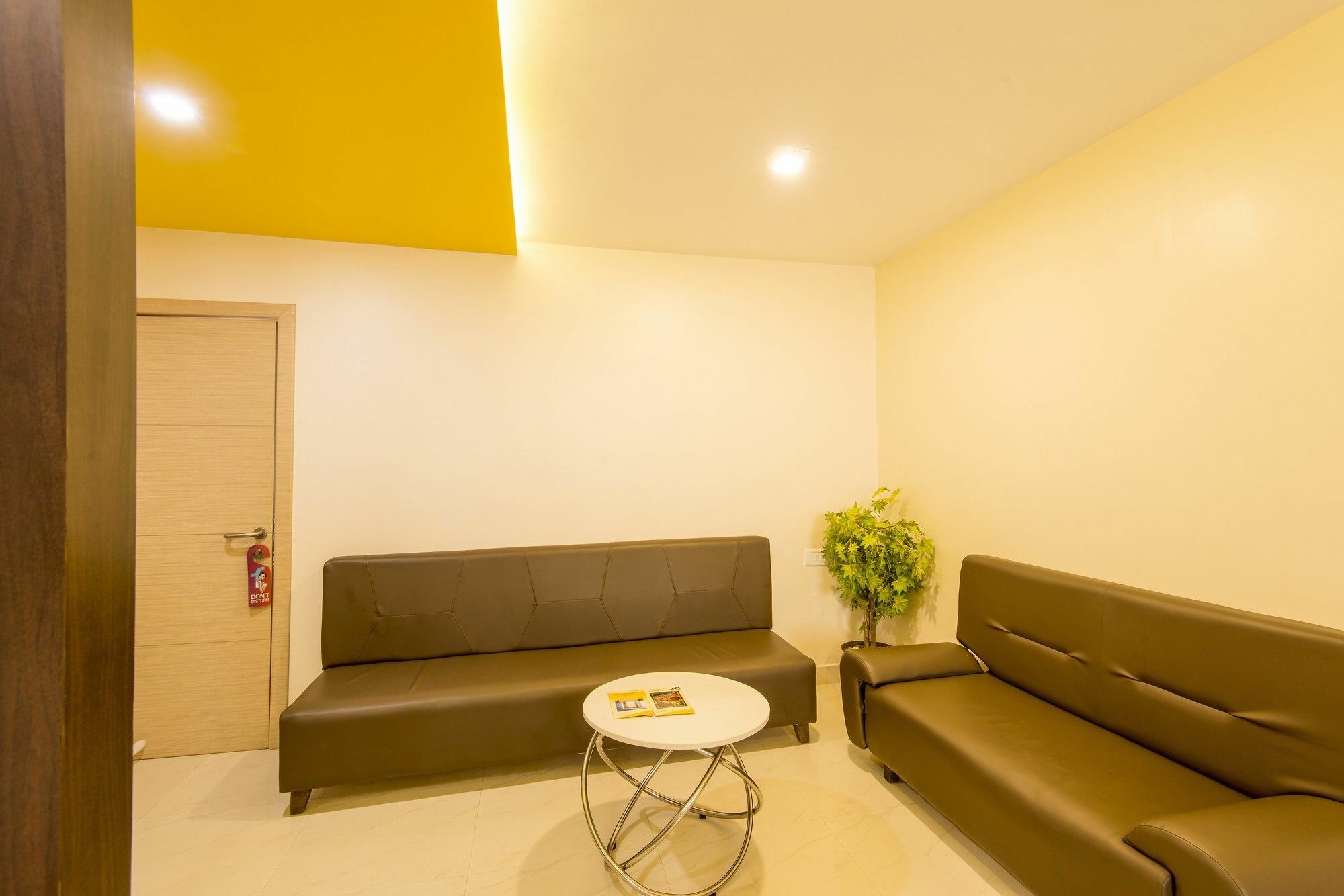 Hotel Fabhotel Prime Arunaachalaa Residency