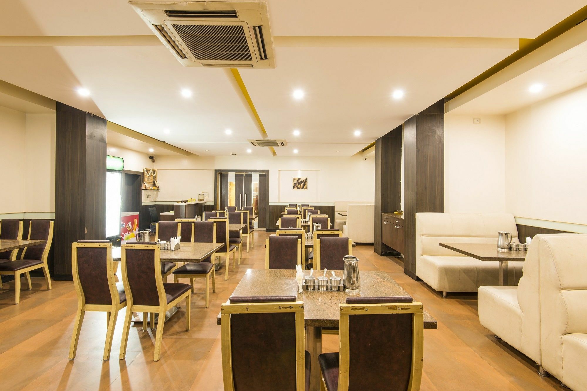 Fabhotel Prime Arunaachalaa Residency 3*